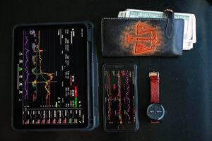 先物取引におけるレバレッジのメリットとリスクは？