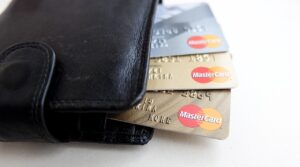 fxの信用取引と他の取引の違いは何ですか？