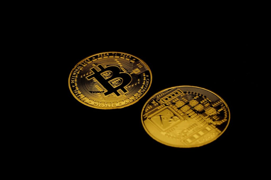 仮想通貨のガチホとは何か、そのメリットとデメリットは？