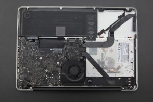 FXのレバレッジとロスカットの仕組みを解説しますが、具体的にはどのように機能するの？